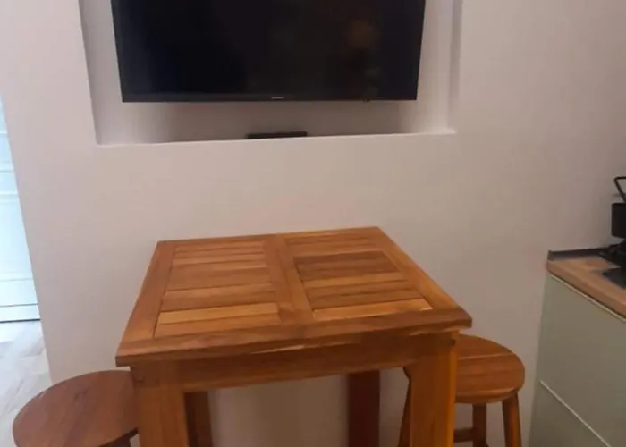 Nest In The To Mgmt * Volos