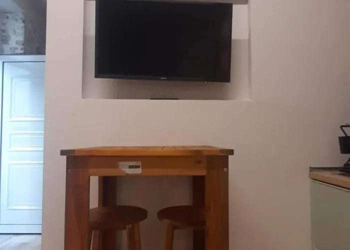 Nest In The To Mgmt * Volos