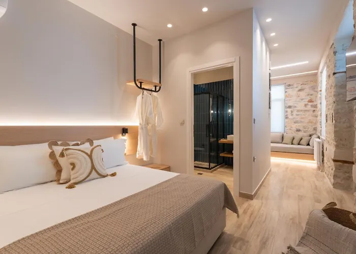 Apartment Nest In The To Mgmt